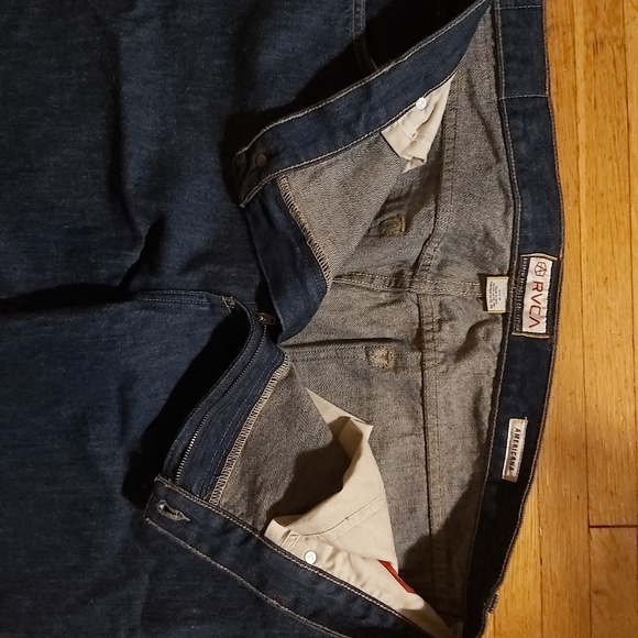 RVCA Andrew Reynolds signature demin - Picture 4 of 5